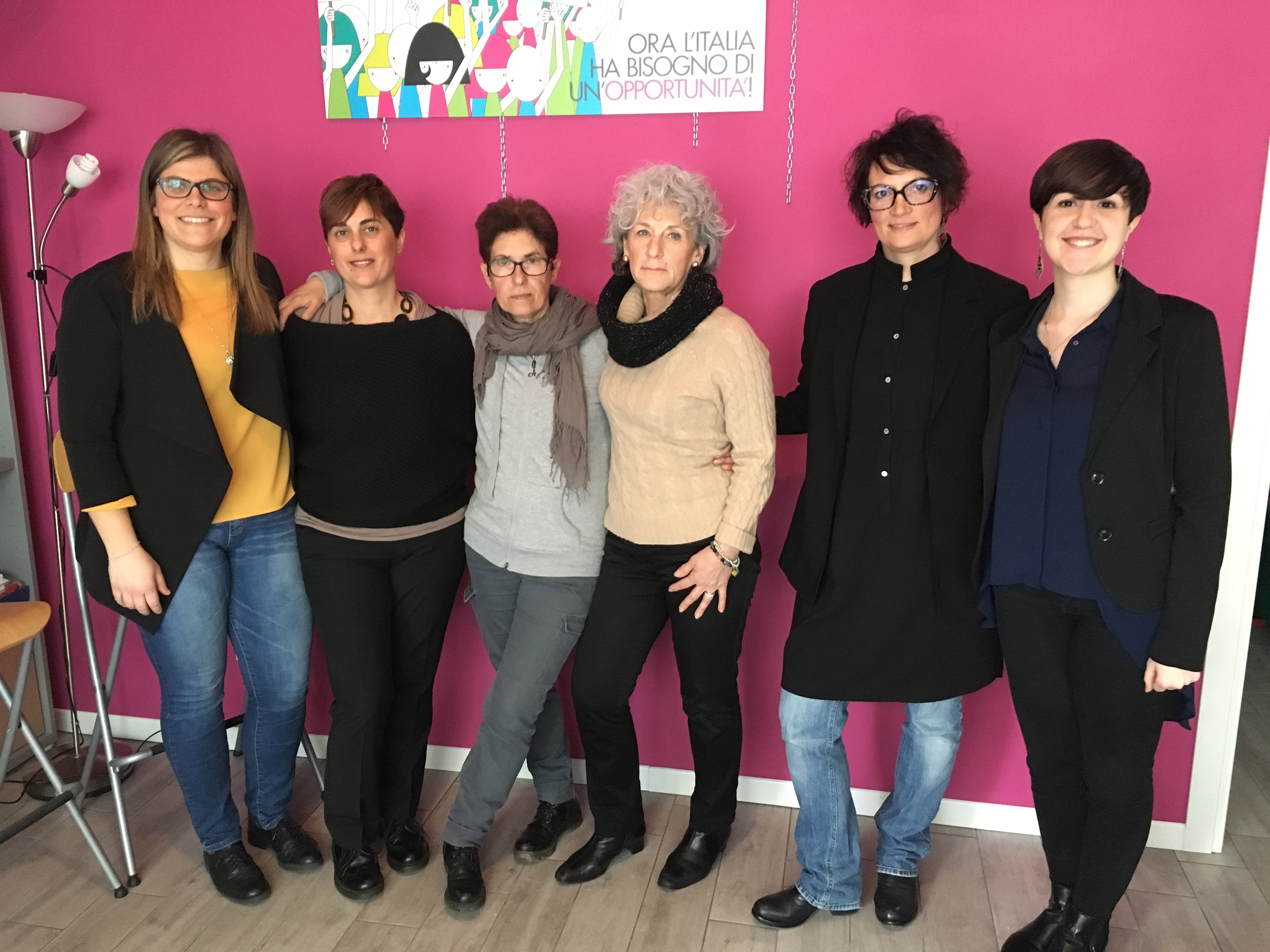 Il centro antiviolenza me.dea costretto a razionalizzare il servizio: “dalla politica servono fatti concreti”
