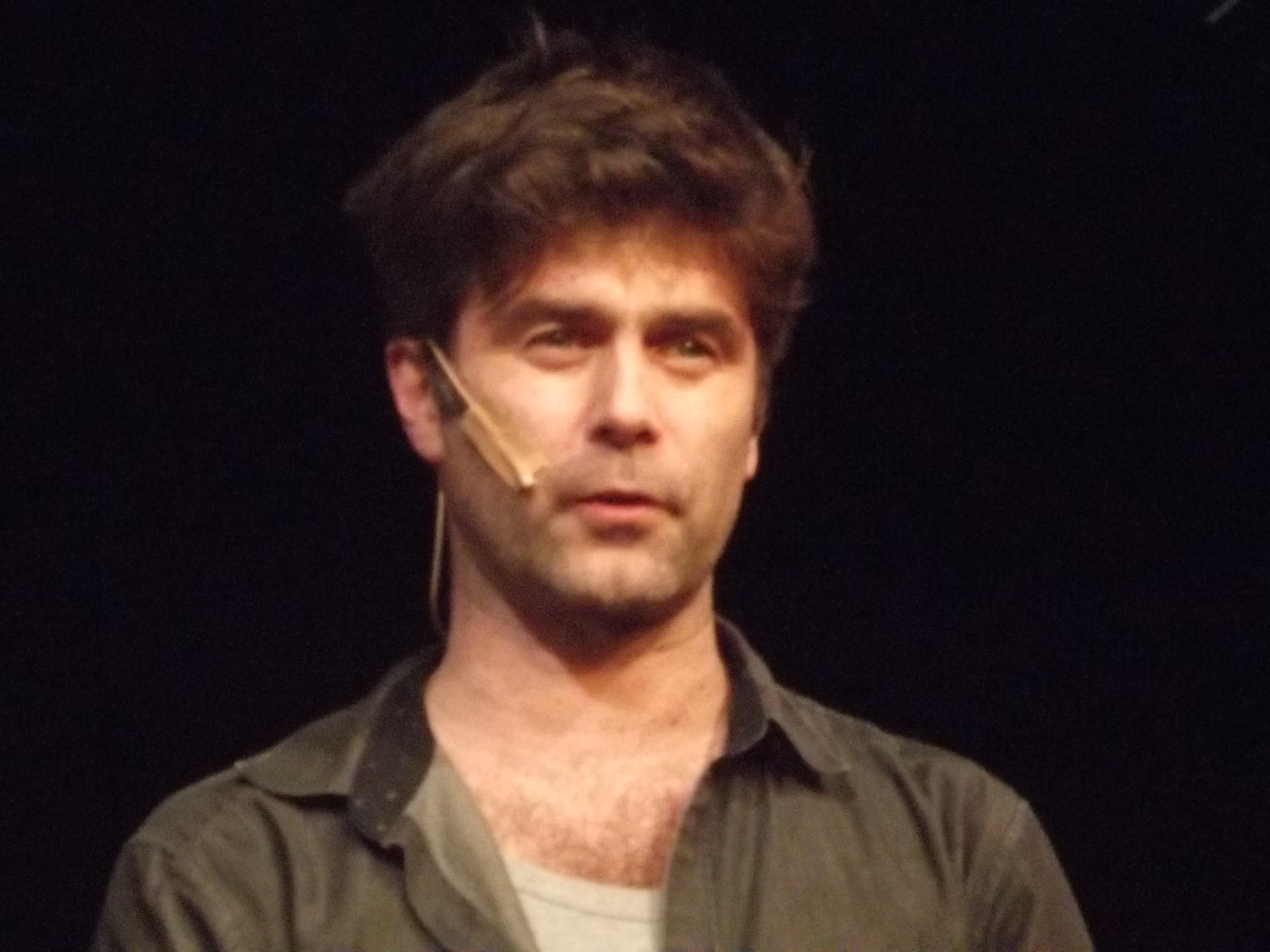 Viaggio in un vortice mentale: recensione di “Open” a SET