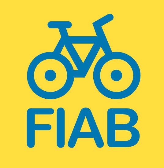 Gli Amici delle Bici parlano di mobilità sostenibile insieme al sindaco Rossa