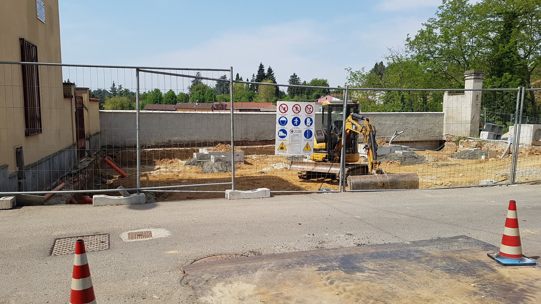 Disagi per il cantiere a Monte Valenza: l’amministrazione chiarisce