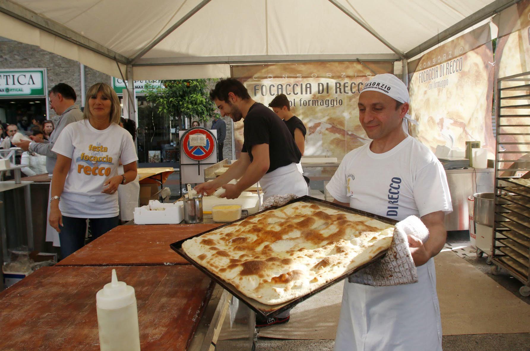 A Recco il trionfo della focaccia di Recco, e non solo
