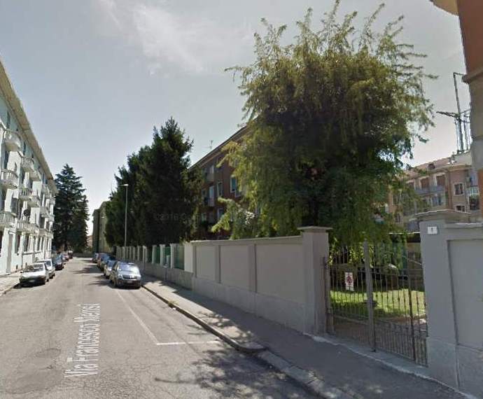 Gli rubano la bici ma li insegue e chiama i Carabinieri
