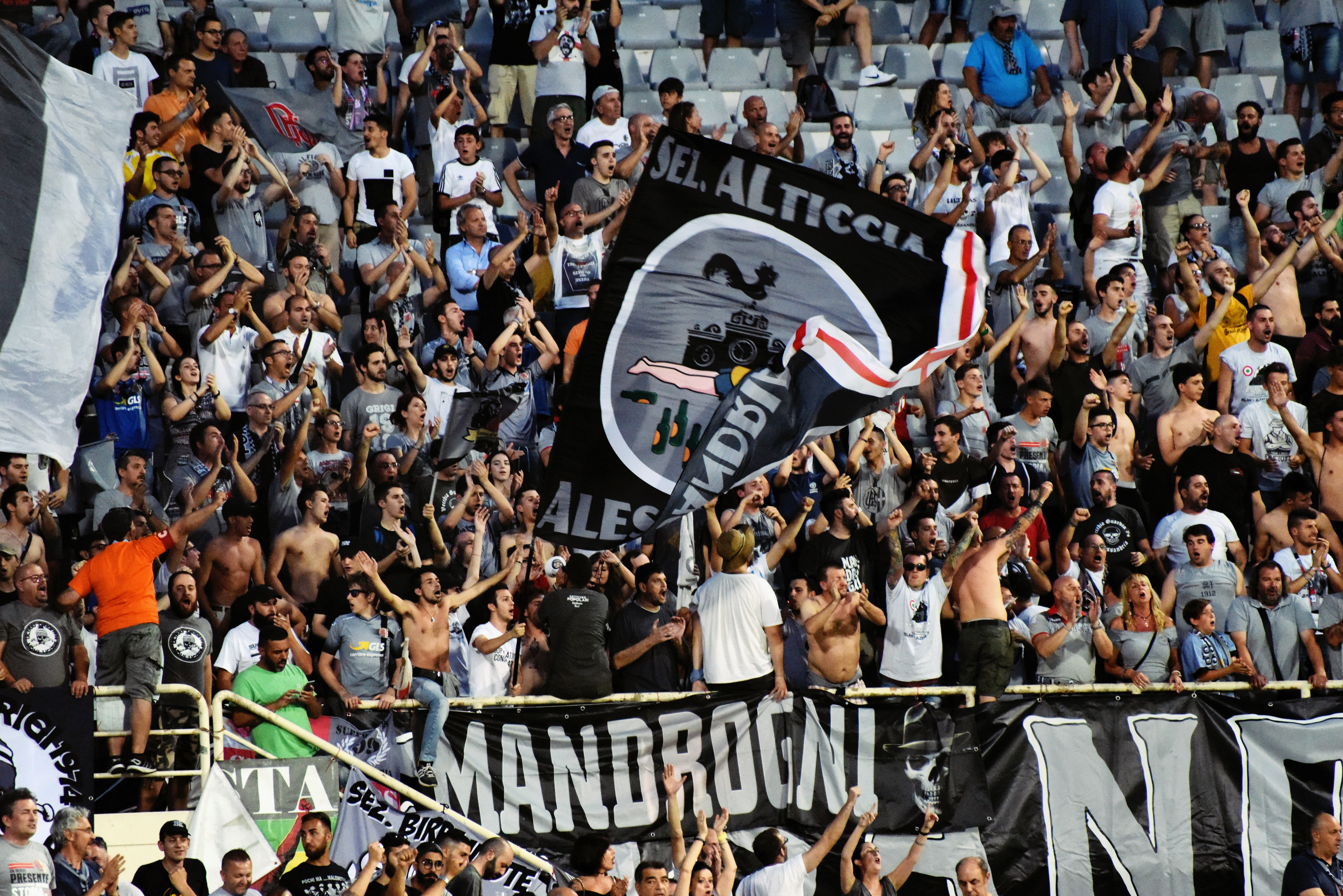 Parma-Alessandria: via alla prevendita, senza la tessera del tifoso