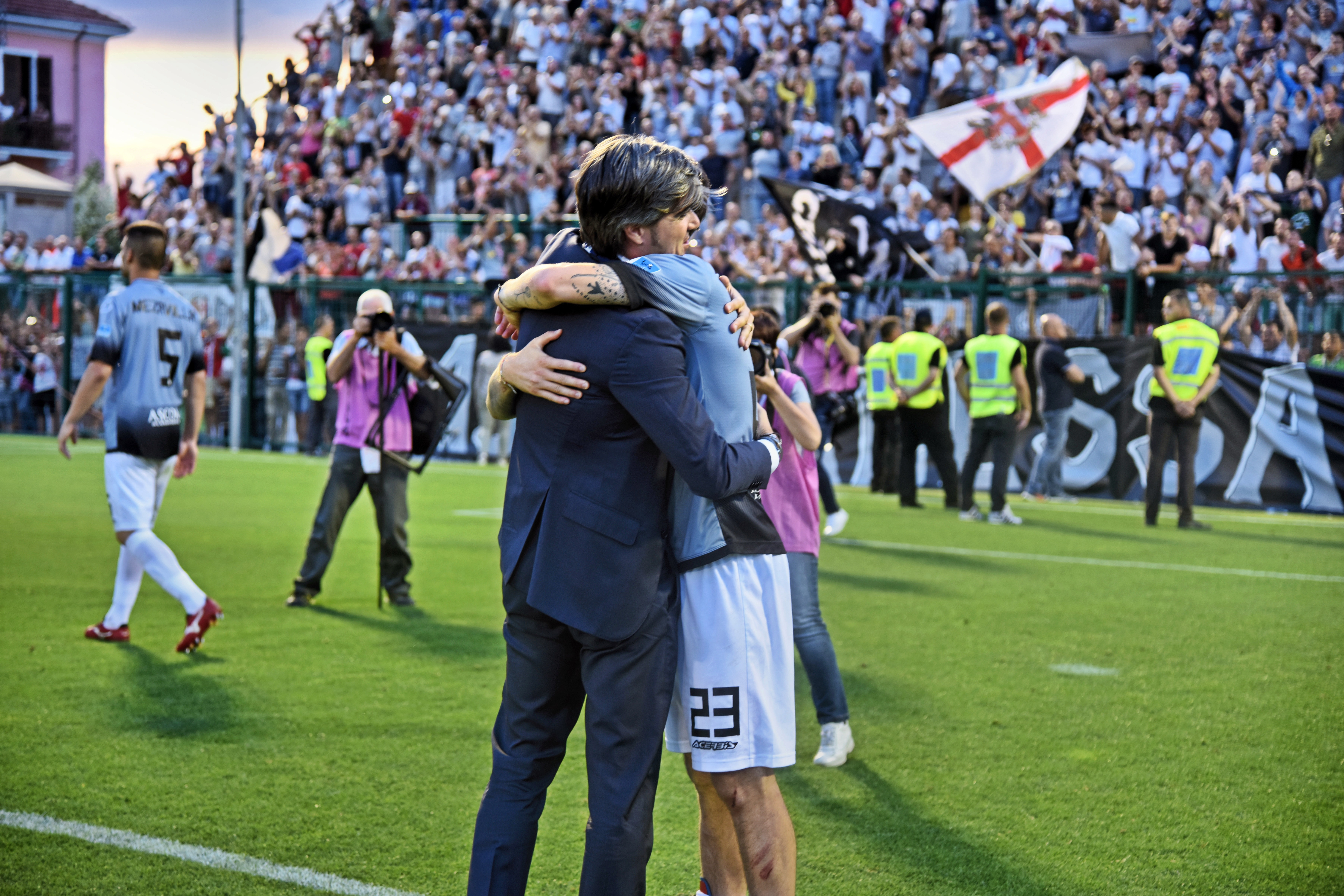 Estasi grigia: l’Alessandria piega il Lecce ai rigori