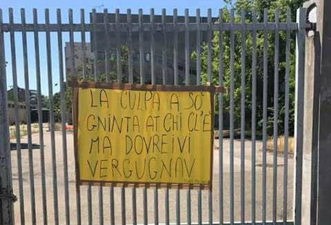 Piscina di Valenza: “Dovreste vergognarvi”