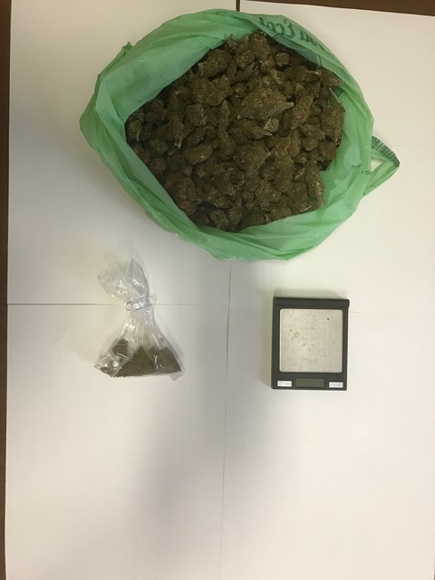 Altri controlli contro lo spaccio: recuperati 2 etti di marijuana