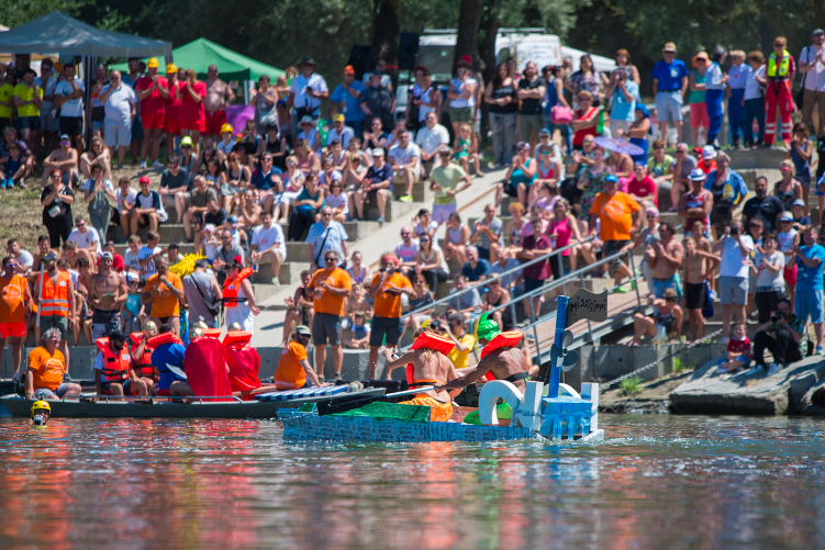 Galleggia non galleggia 2017. A Casale Monferrato oltre tremila persone