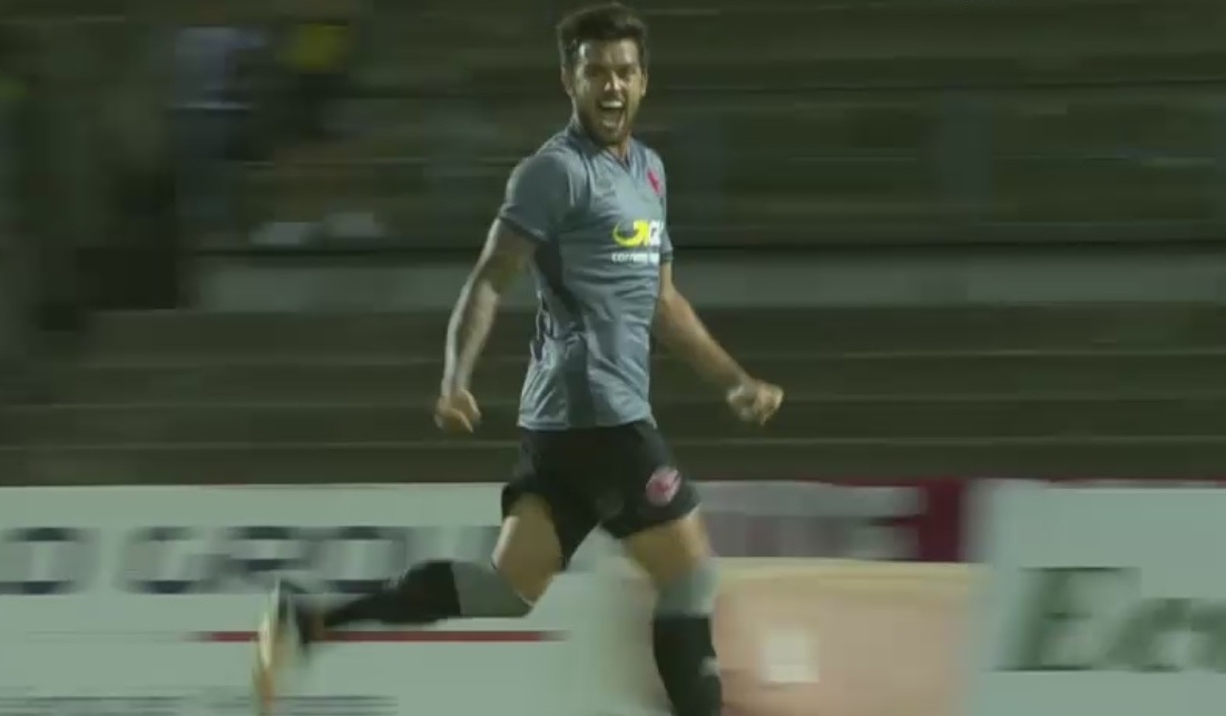 Grigi mai domi: in 10 l’Alessandria sbanca Cosenza 3-2
