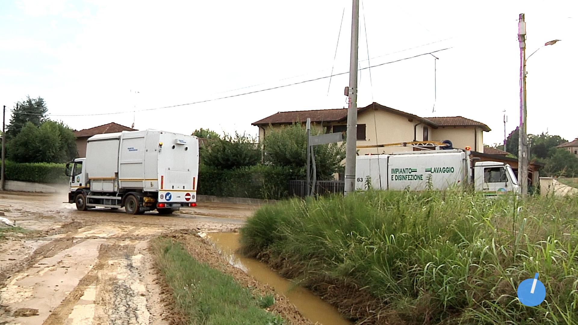 Strade invase dal fango a Valmadonna dopo il temporale