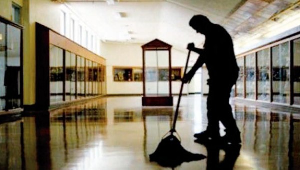 Scuola: troppo pochi gli addetti del personale Ata in provincia