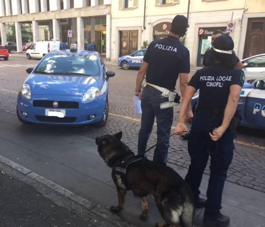 Controlli straordinari in piazza Libertà, ai giardini e al parco Carrà