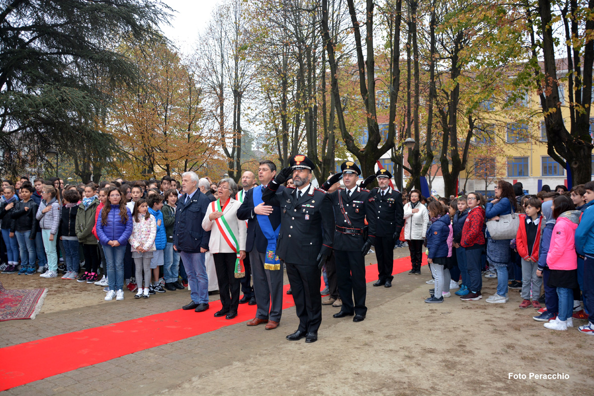 Un monumento a Valenza in memoria del Generale Dalla Chiesa