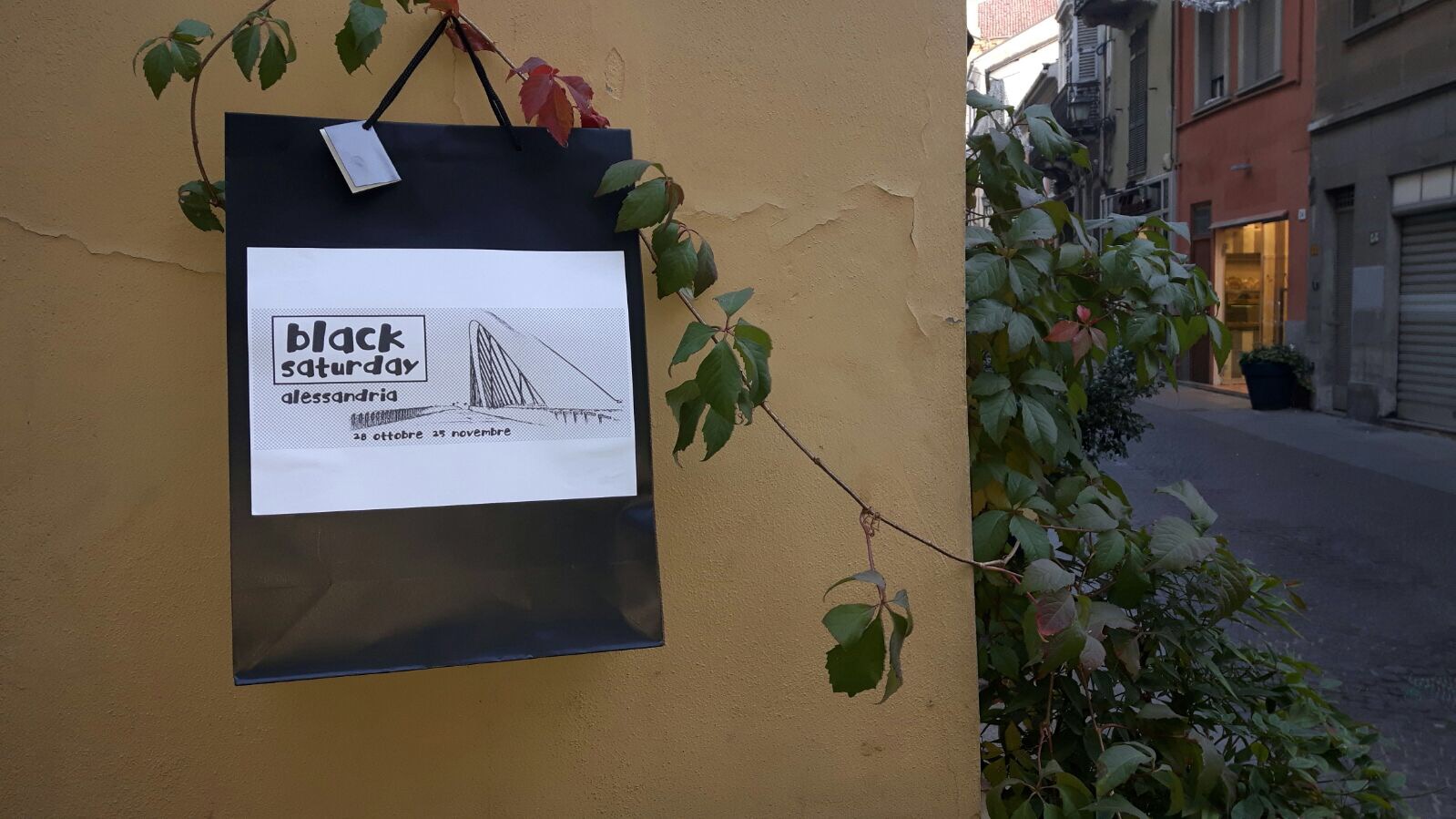 I commercianti del centro lanciano il “Black Saturday” contro la crisi