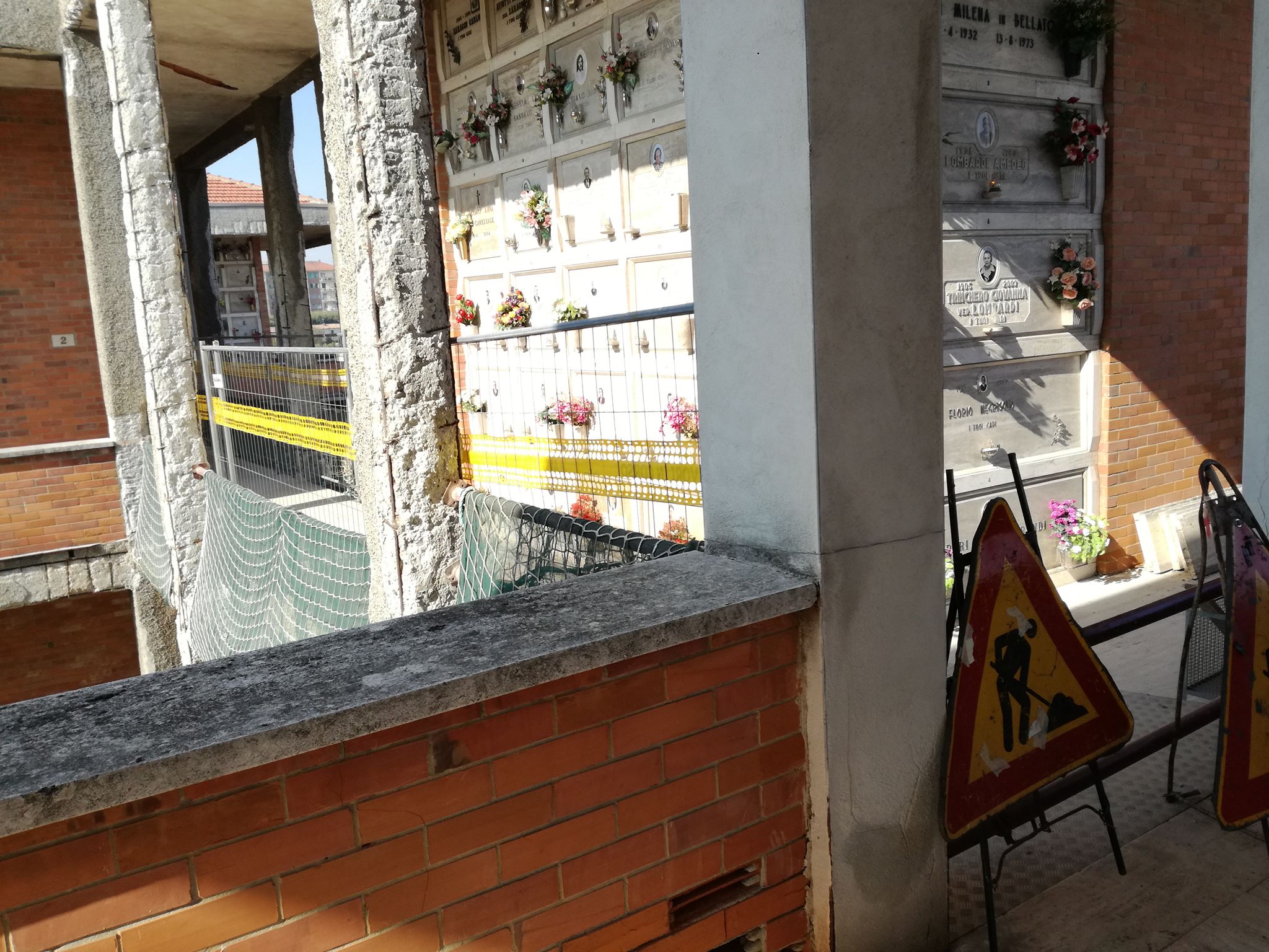 Cimitero di Valenza accessibile in tutte le aree da lunedì