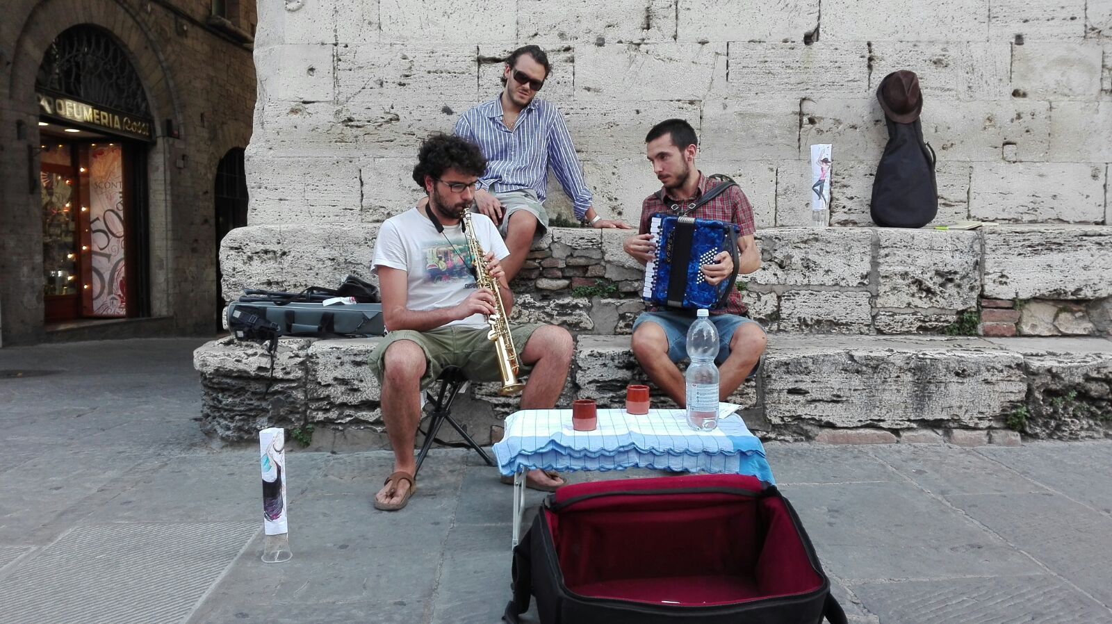 Il teatro-canzone dei Bormida Brothers al Chiostro di Santa Maria di Castello