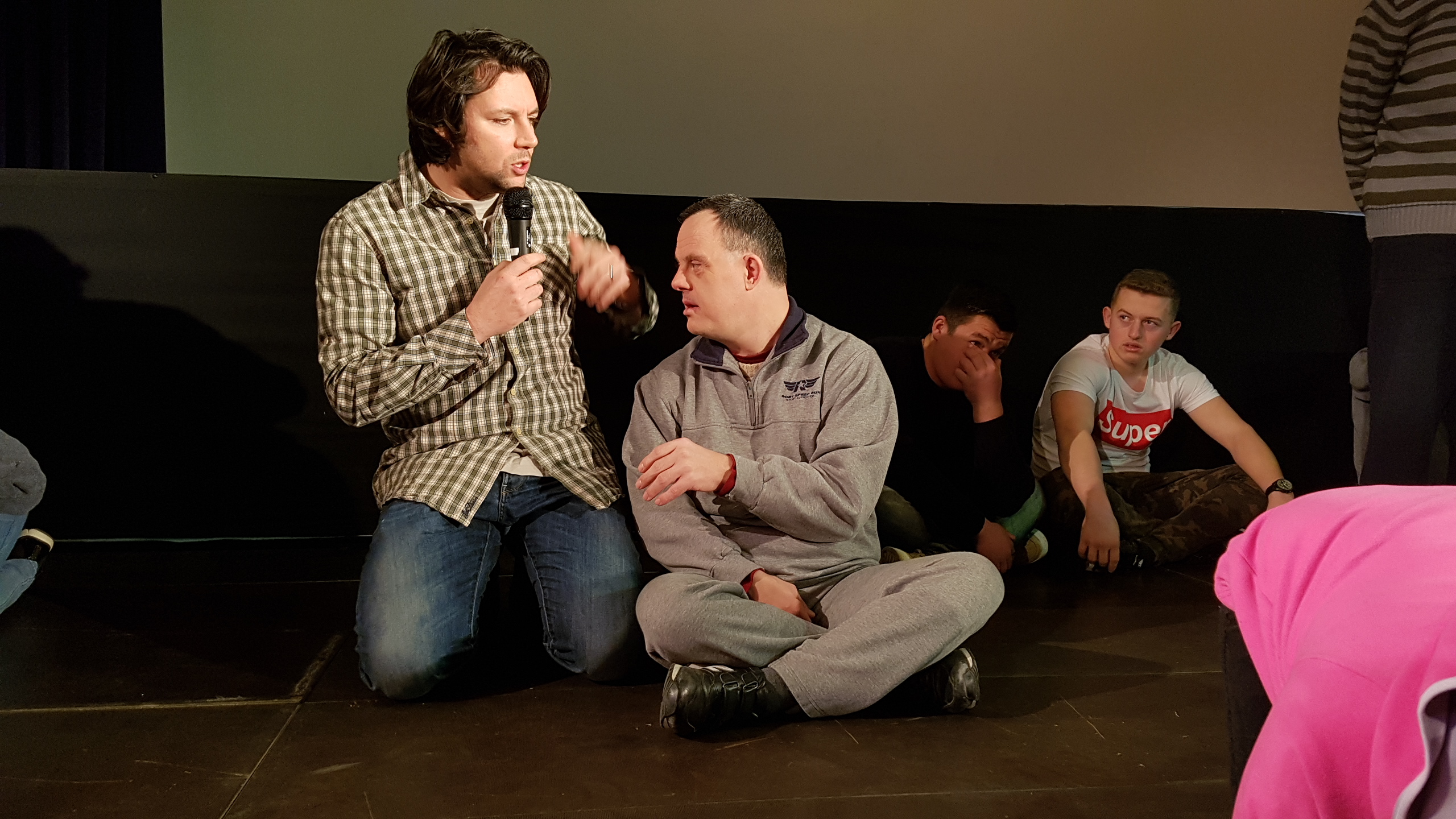 Teatro nello Spaz…Io: insieme sul palco, aiutandosi l’un l’altro