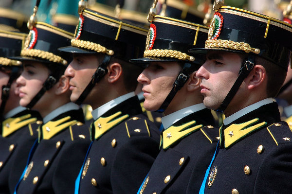 Bando di concorso 61 allievi ufficiali della Guardia di Finanza