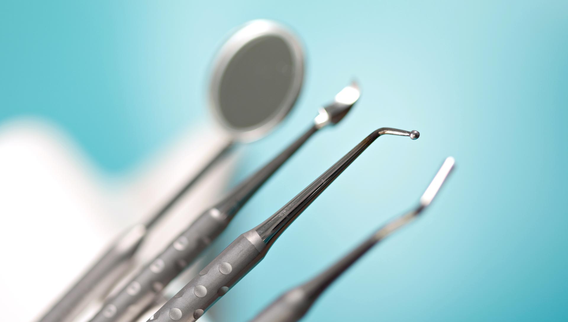 La Guardia di Finanza scopre un falso dentista ad Acqui Terme