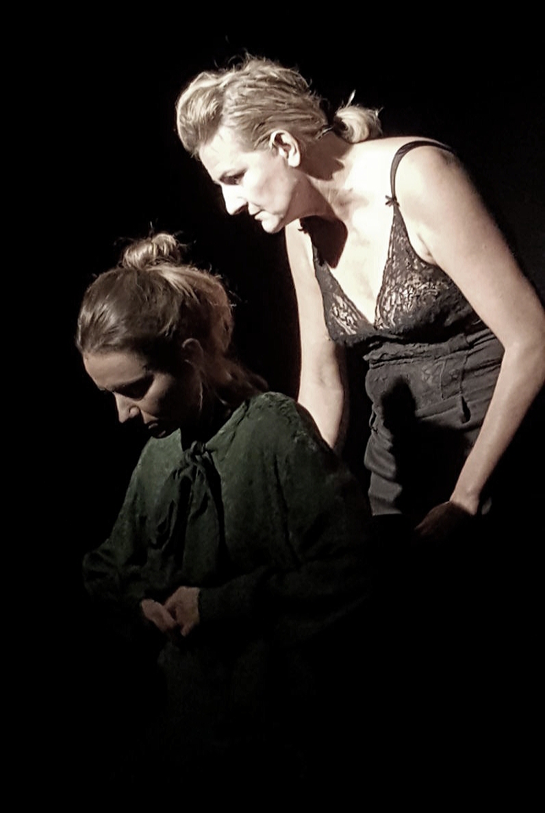 Domenica pomeriggio di mezzo inverno con  STOPTeatro in “La fabbrica”