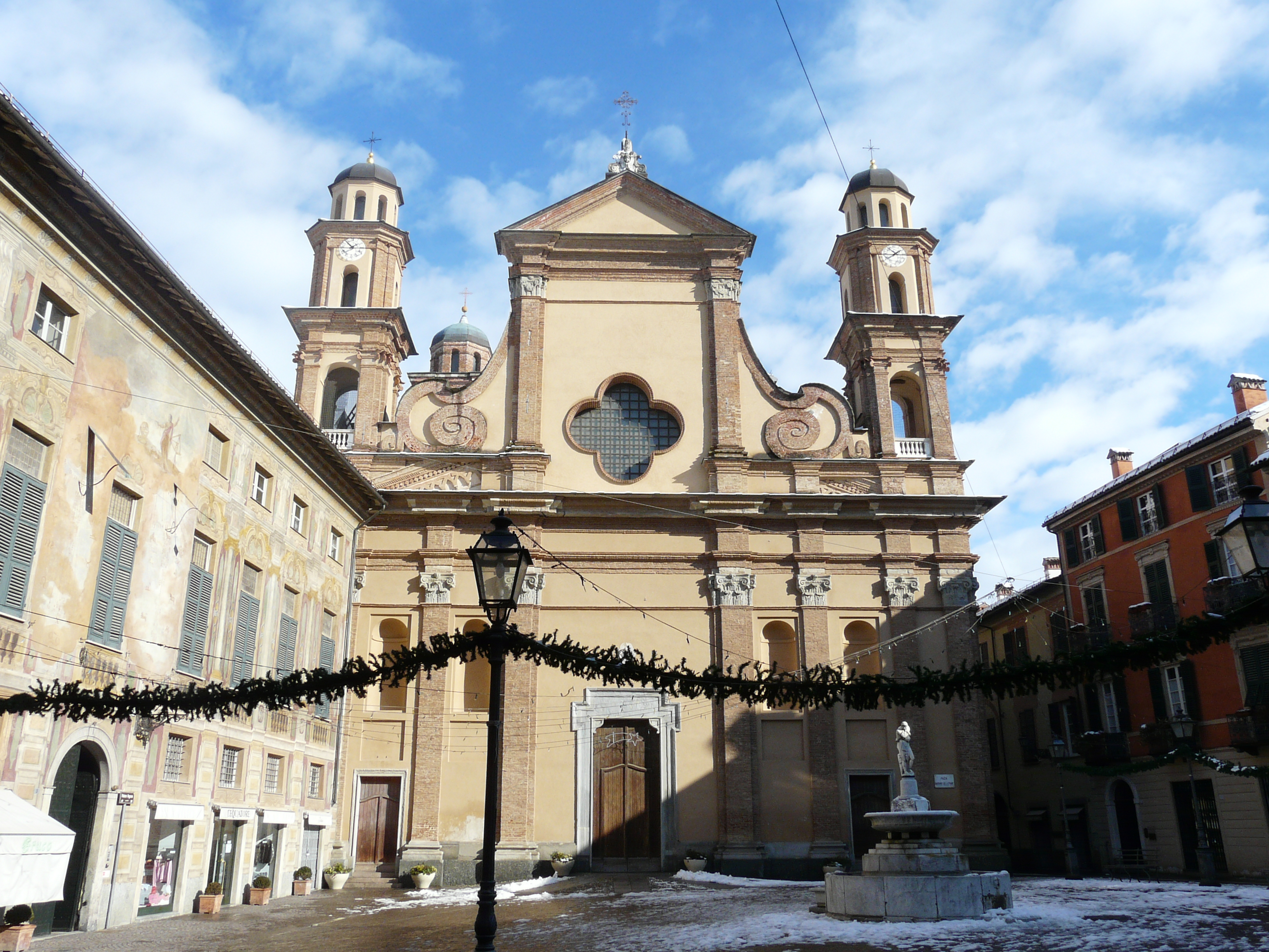 I Vigili intervengono a Novi per un questuante “petulante e arrogante”