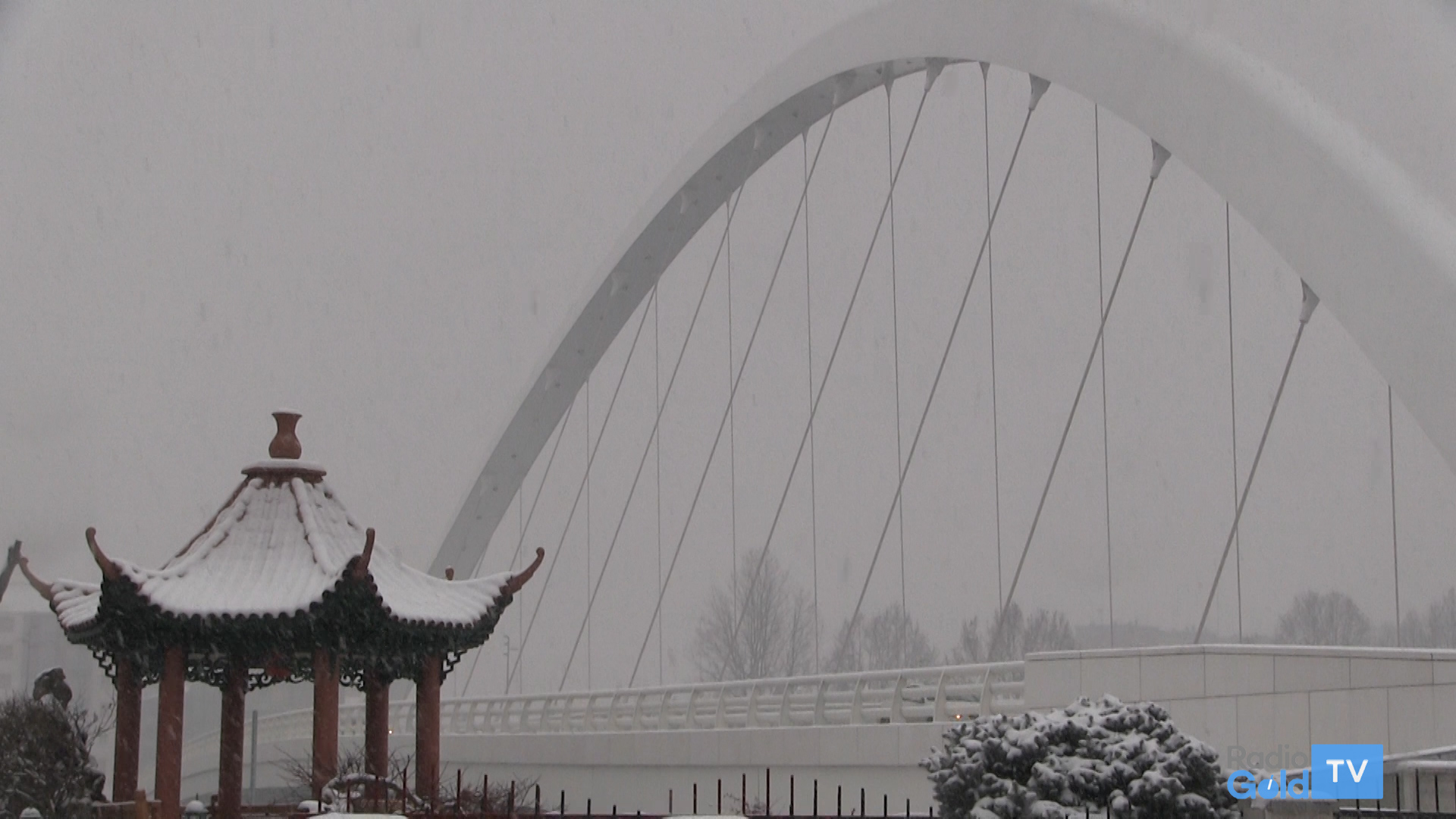 Neve: ad Alessandria scuole aperte. Spargisale in azione