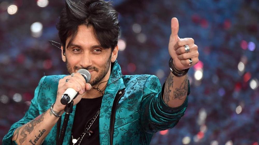 Fabrizio Moro incontra i fan alla Cittadella di Casale