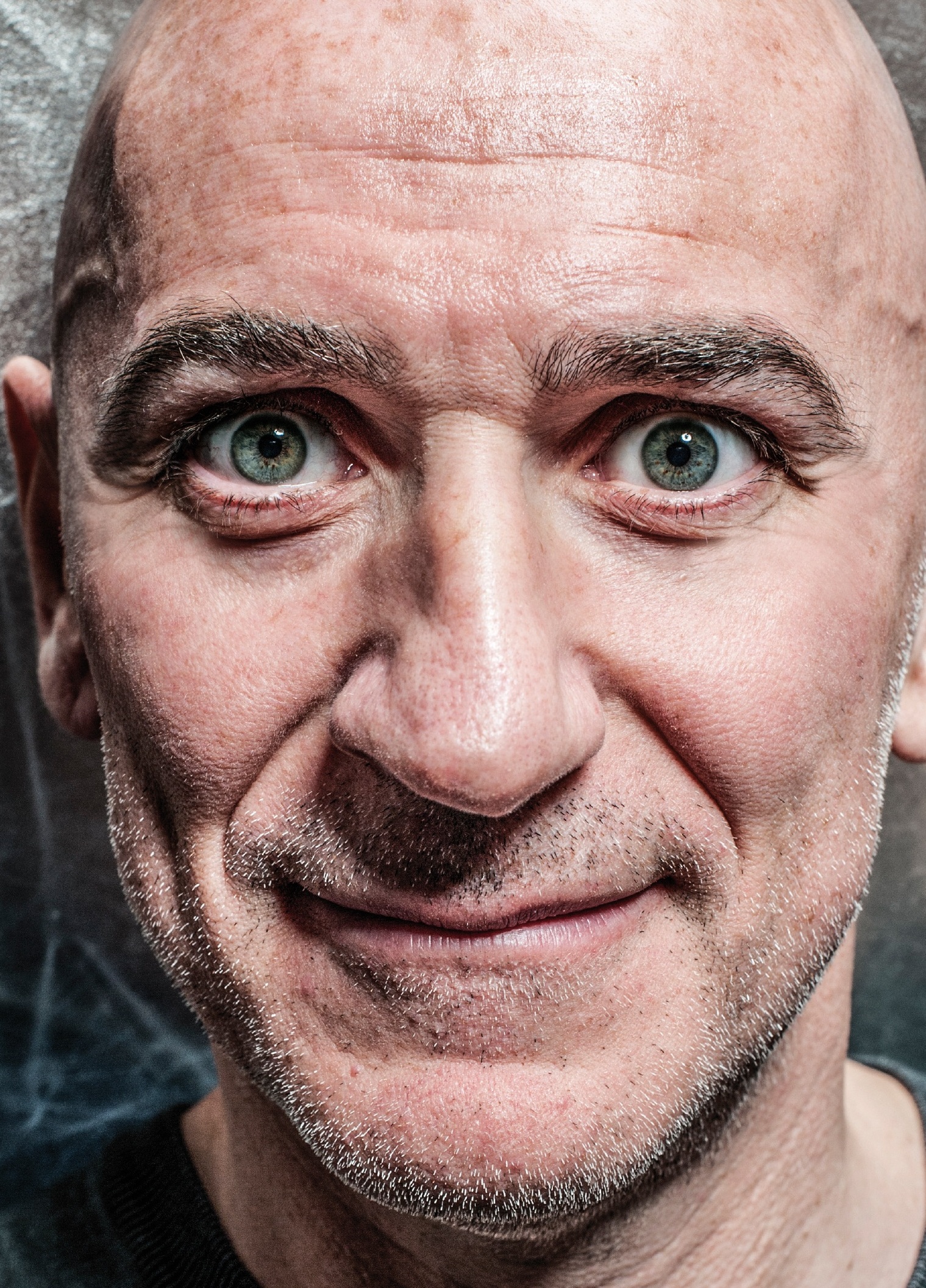 Comicità e musica al Sociale di Valenza con Sergio Sgrilli