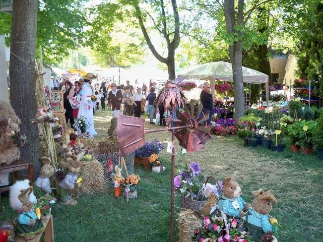 Un sabato a spasso tra le feste in città e in campagna