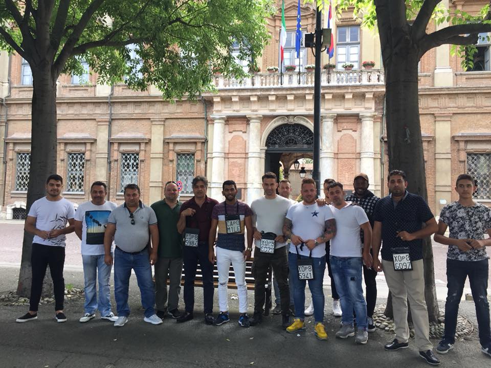 Protesta dei concessionari: “No alle restrizioni sulla targa prova”