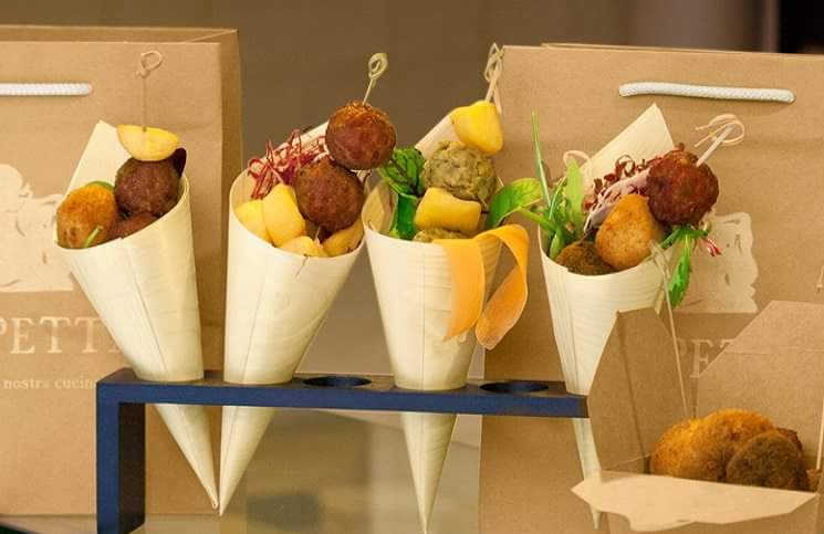 Alessandria festeggia il compleanno con fuochi, musica e street food
