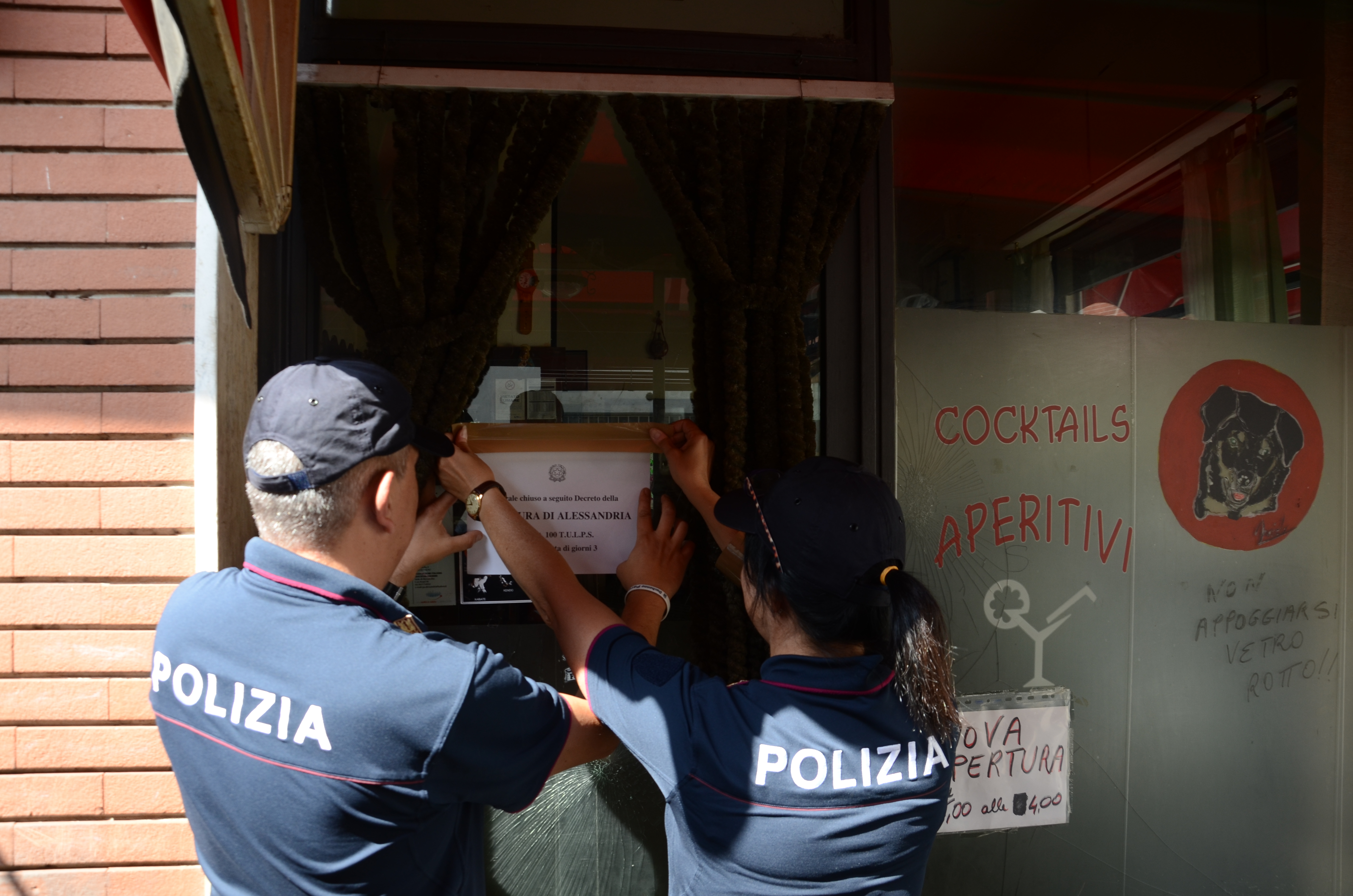 Numerosi pregiudicati tra i clienti: bar di Alessandria chiuso 3 giorni
