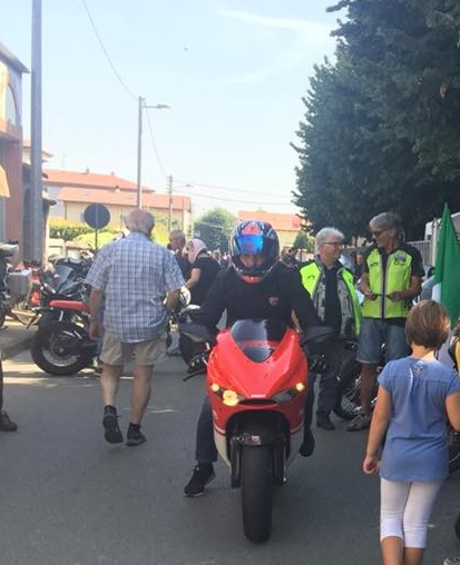 Tra i Centauri anche una delle 1500 repliche della Ducati di Stoner