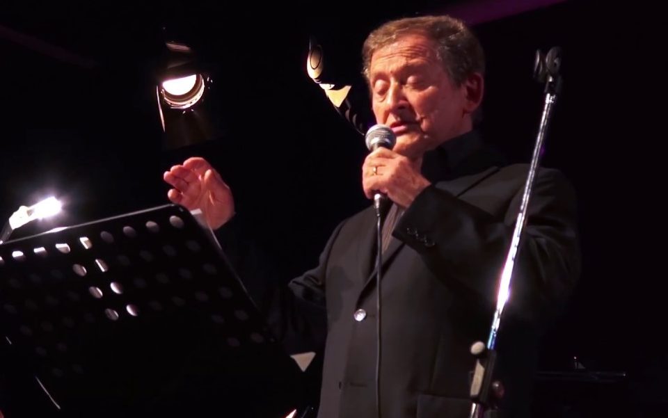 Franco Rangone interpreta “I sing Ammore”, da Arigliano a Sinatra