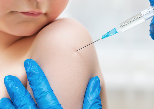 Medico del Pronto Soccorso di Alessandria insulta i no vax sul web