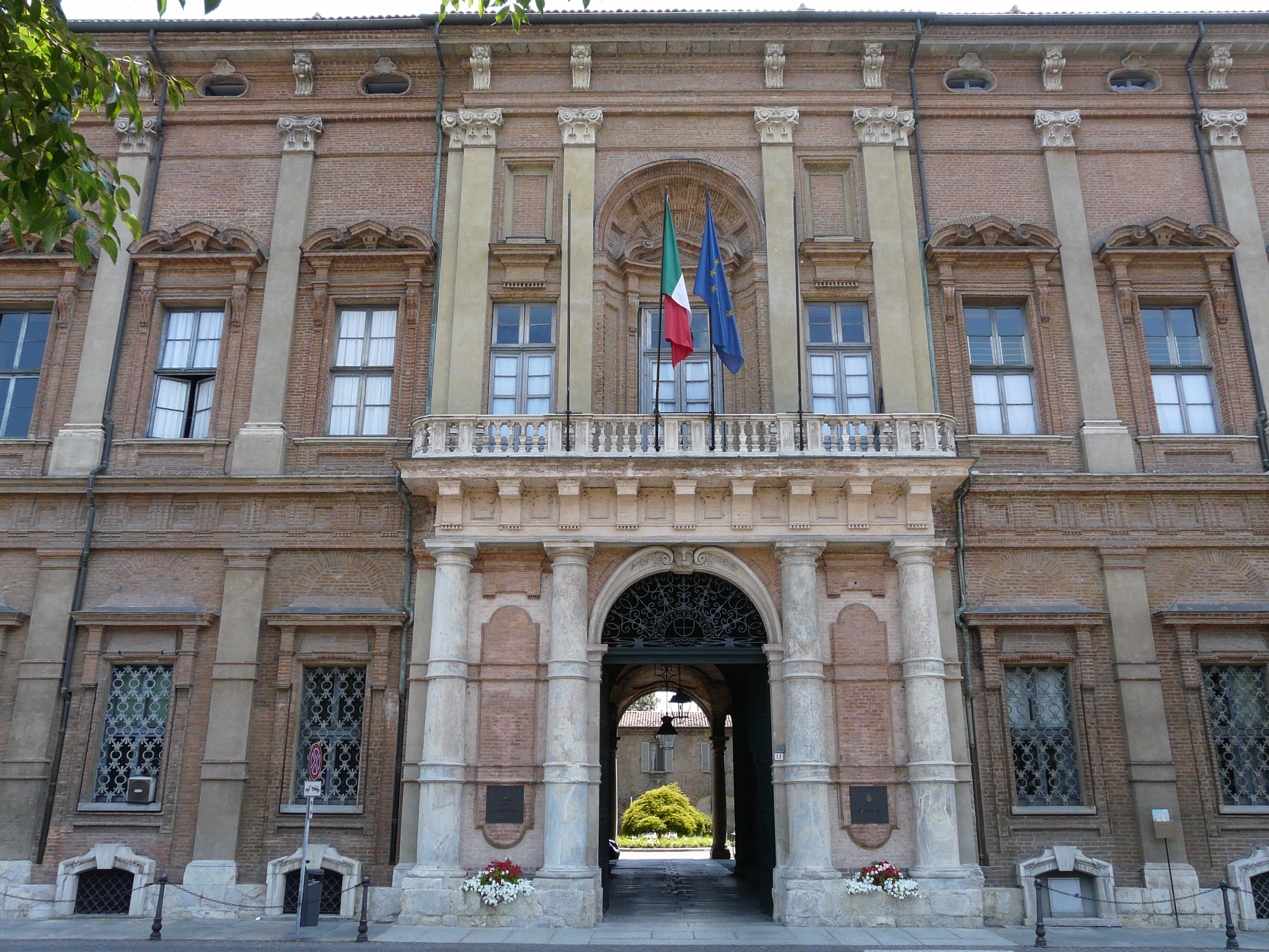 Ad Alessandria visite gratuite a Palazzo Ghilini: accordo tra la Provincia e il Fondo Ambiente Italiano