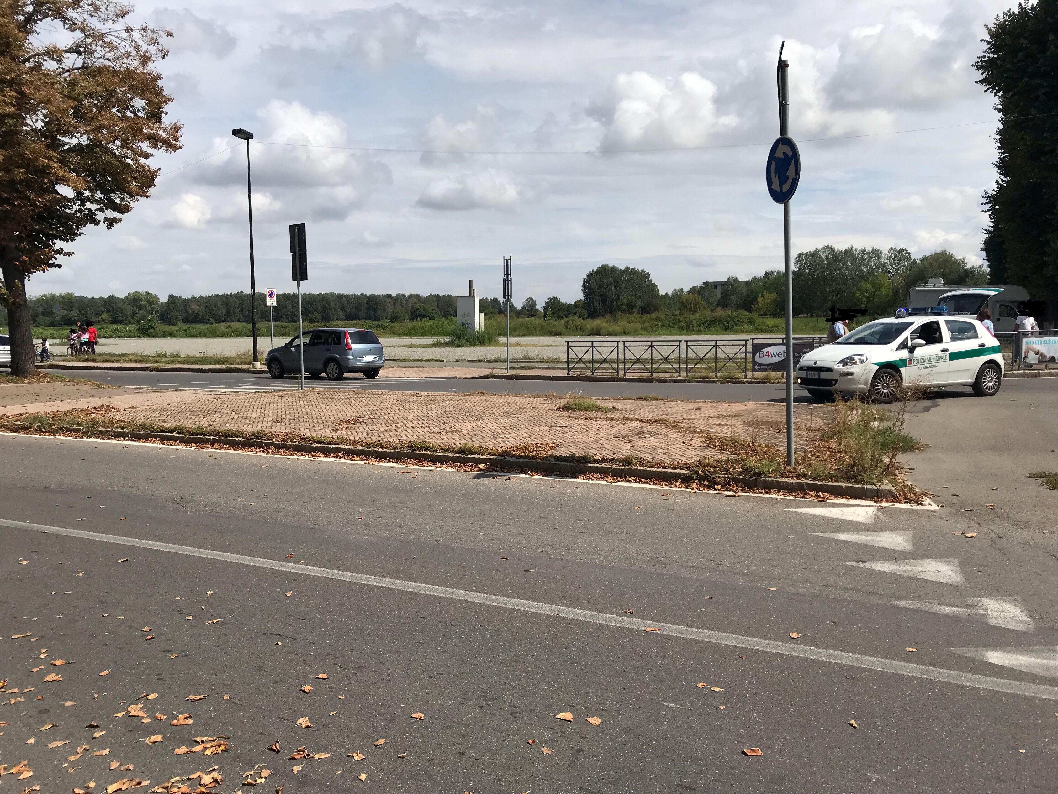 Pedone investito in viale Milite Ignoto
