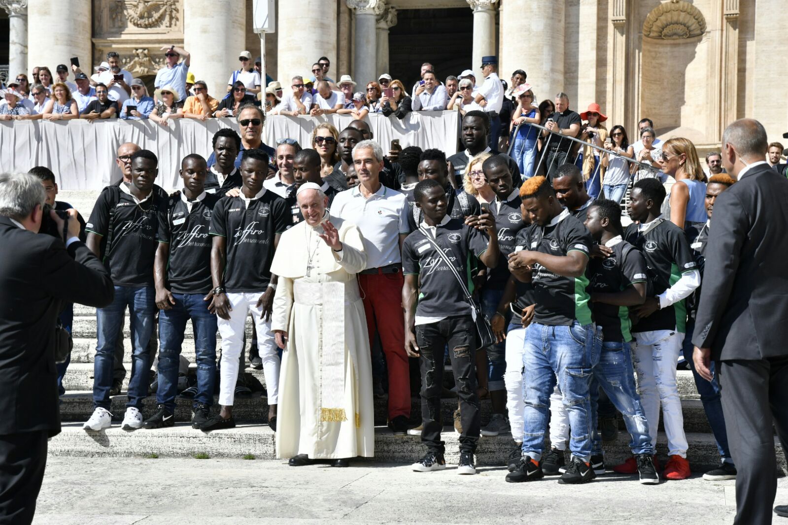 Papa Francesco alle Tre Rose: “Casale? Vicino al paese dei miei nonni!”