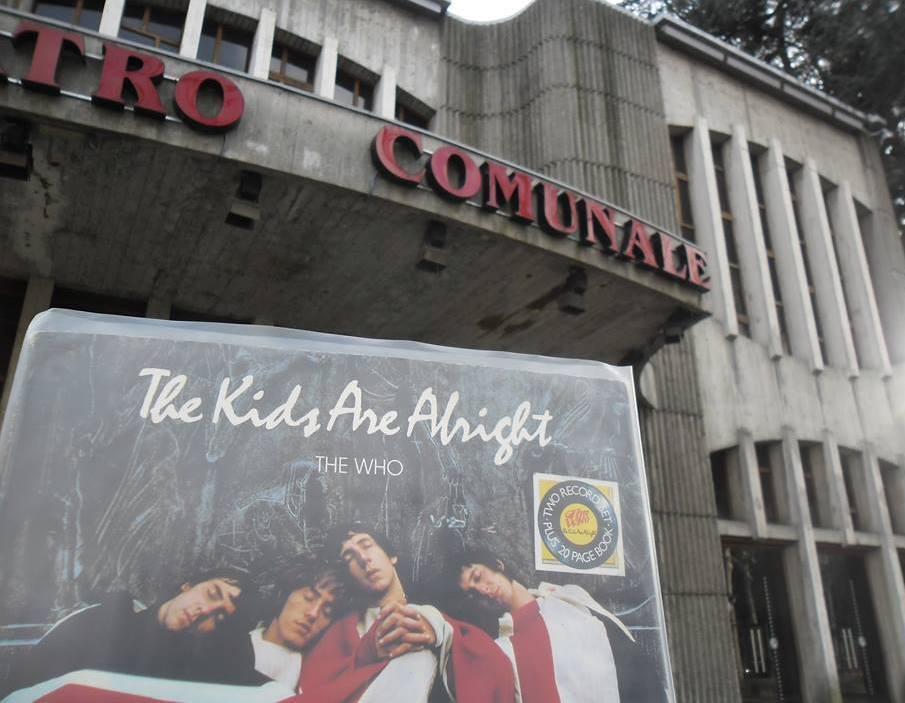 Una domenica tra i vinili nel foyer del Teatro