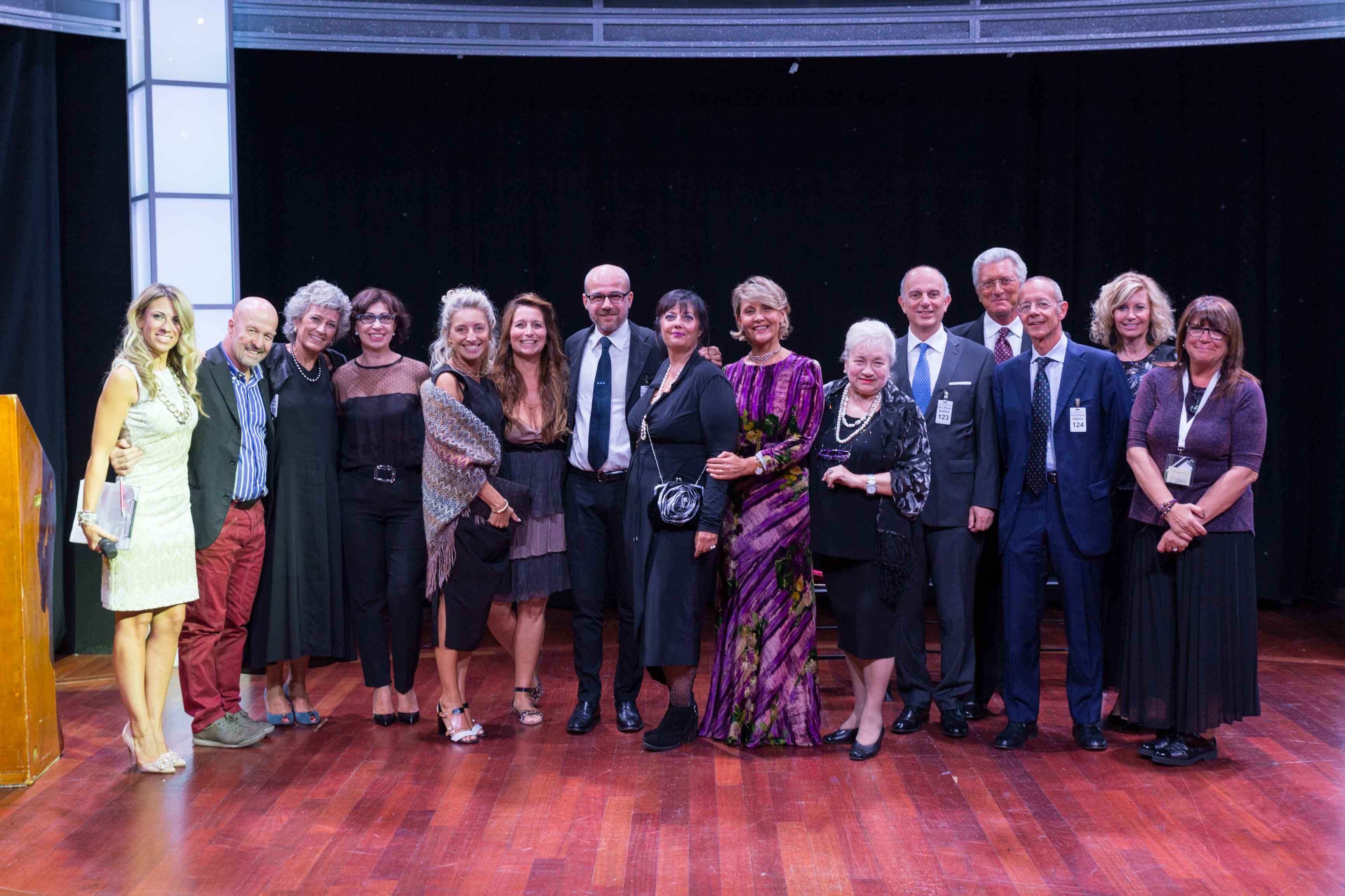 Con cena di gala in nave raccolti 75 mila euro per ecografo 3D