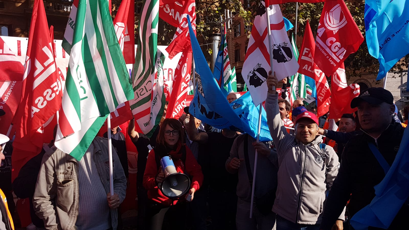 Sei pullman dalla provincia per la manifestazione sul Terzo Valico