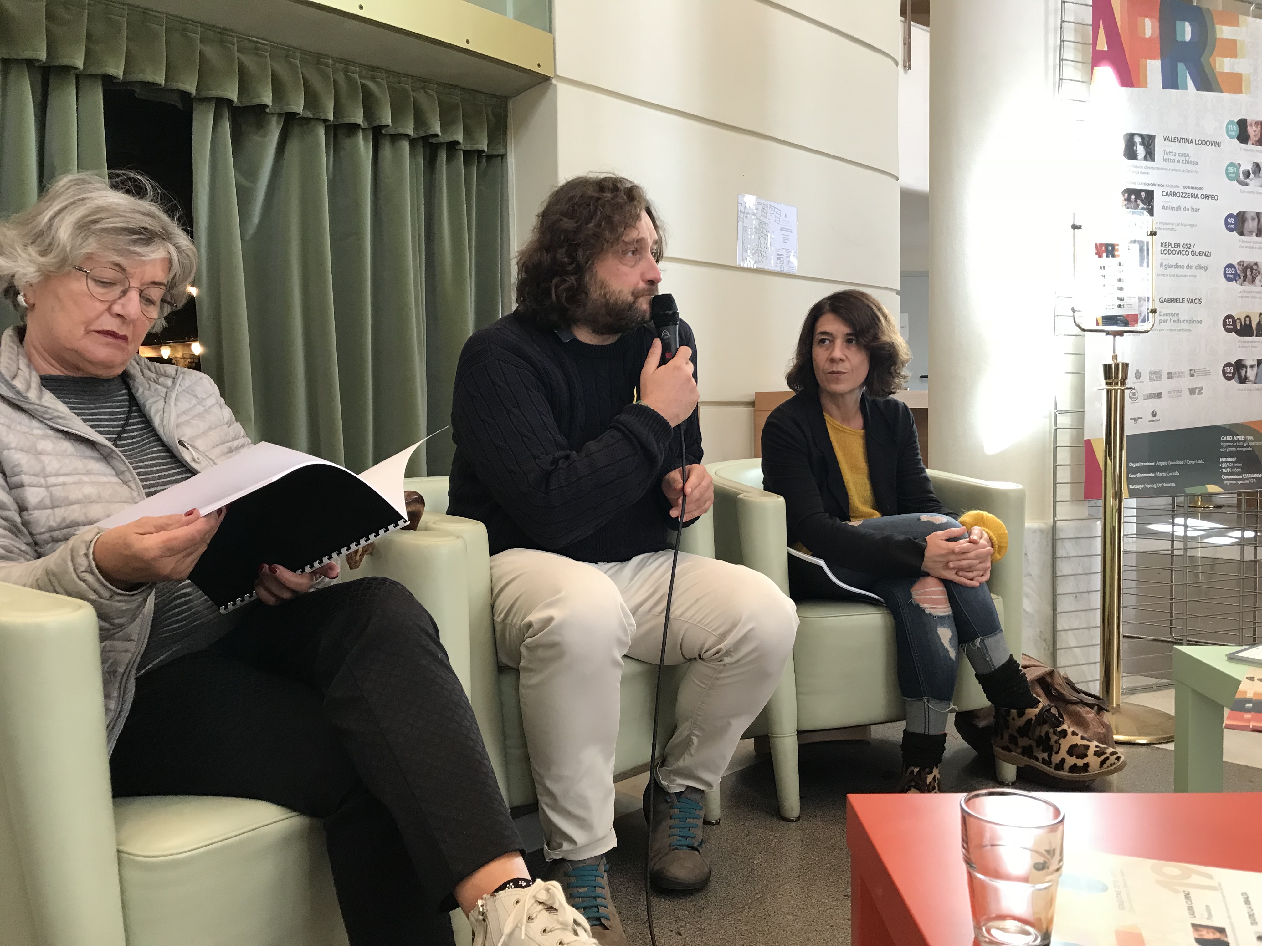 Valenza teatro “Apre”