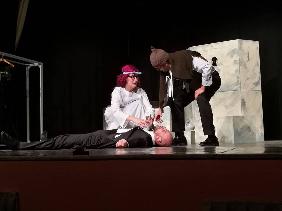 Come esplosioni violente. Recensione di “Lampi” al Teatro San Francesco