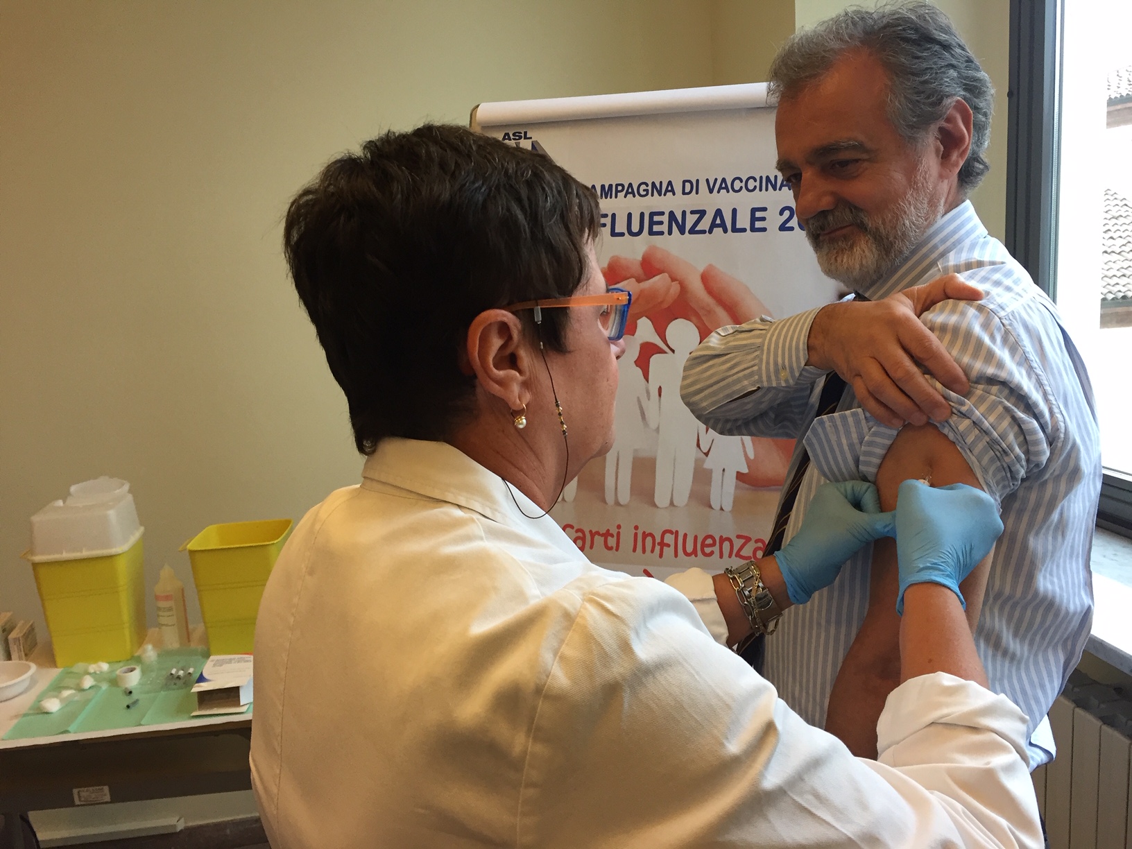 Asl: via ai vaccini antinfluenza, sì agli ambulatori per codici bianchi