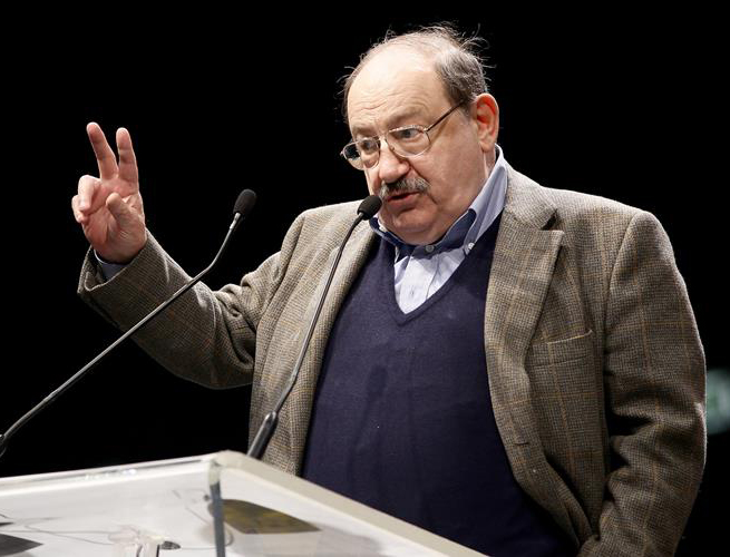 Nel 2019 una statua di Lodola dedicata a Eco e Sgarbi “rivitalizzatore culturale di Alessandria”