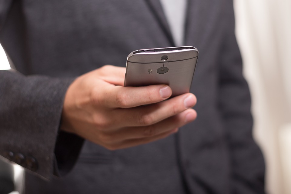 Da lunedì procedure più semplici per isolamenti e quarantene: cittadini informati con un sms