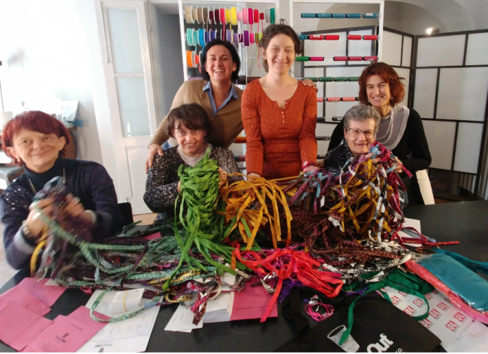 A Casale accordo Keep Out Bracelets-Oda per aiutare ad aiutare