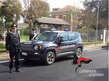 Guidava con una patente falsa. Denunciato
