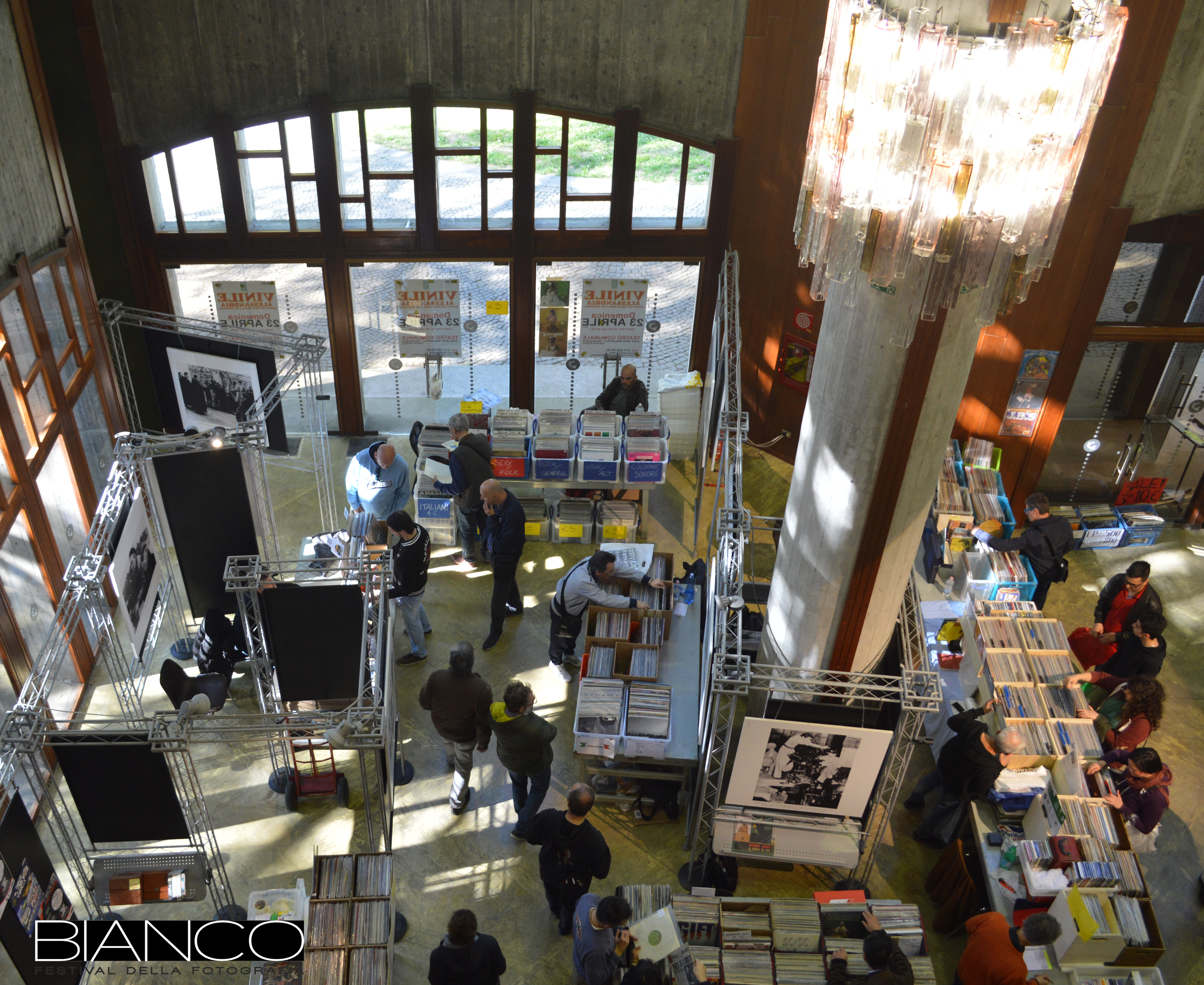 Vinile ritorna e apre il Teatro di Alessandria
