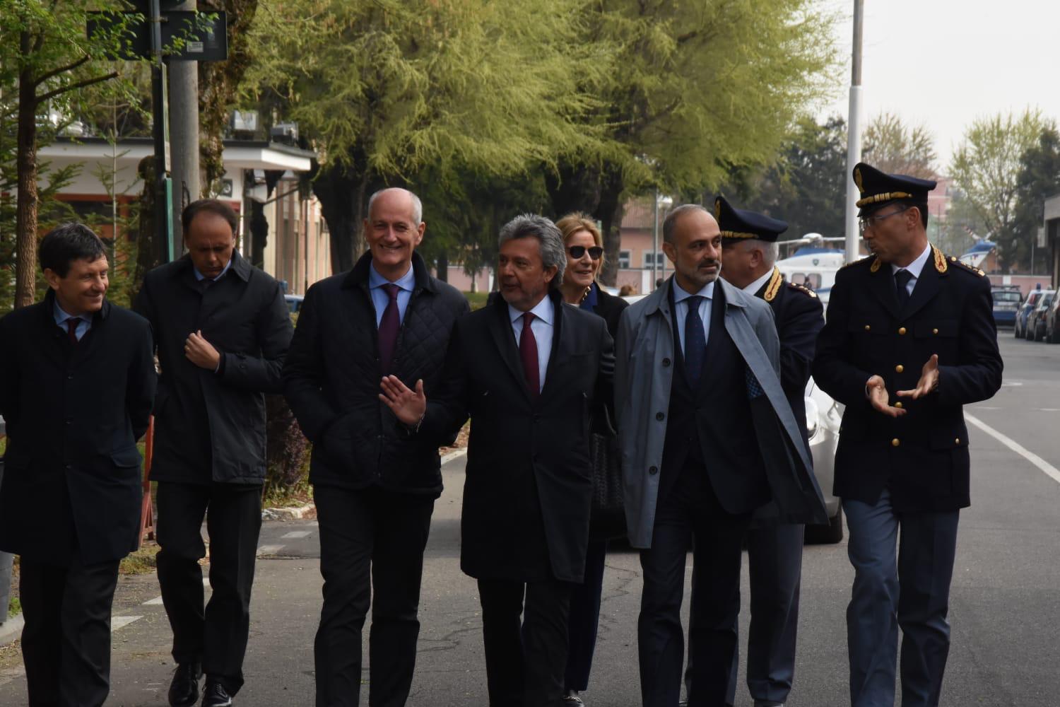 Il Capo della Polizia Gabrielli atterra alla Cardile per il raduno degli Allievi Guardie di P.S.