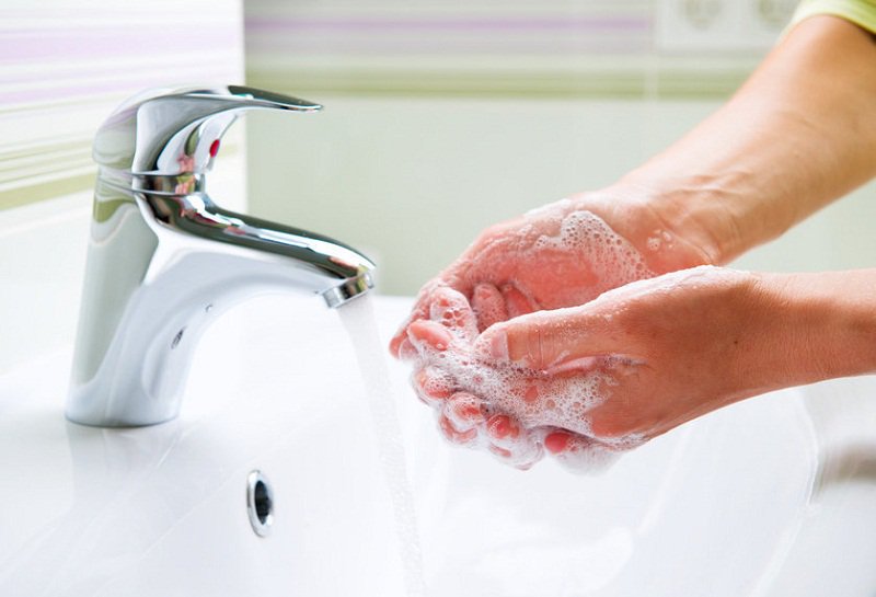 Scarico del lavandino per il lavaggio delle mani
